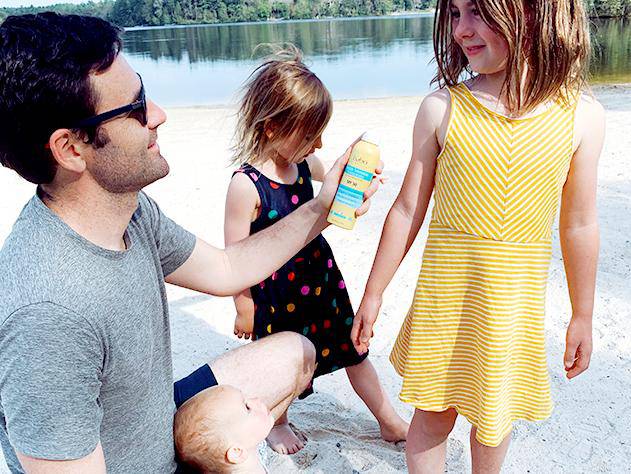 Super Shield Mineral Sunscreen Spray SPF50 - Image 8