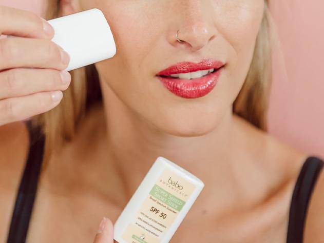 Super Shield Mineral Sunscreen Stick SPF50 - Image 9